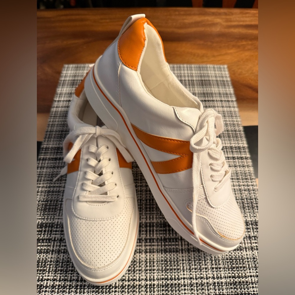 MIA Alta Anatomical Contoured Footbed Sneakers – White/Orange – Size 9 – NWOT